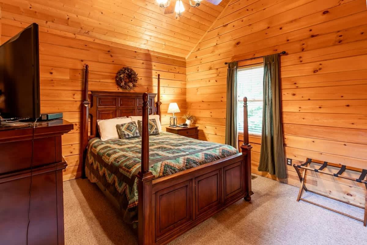 Nice View Fireplace, Hot Tub, Porch Bed, Private Sevierville Exterior foto