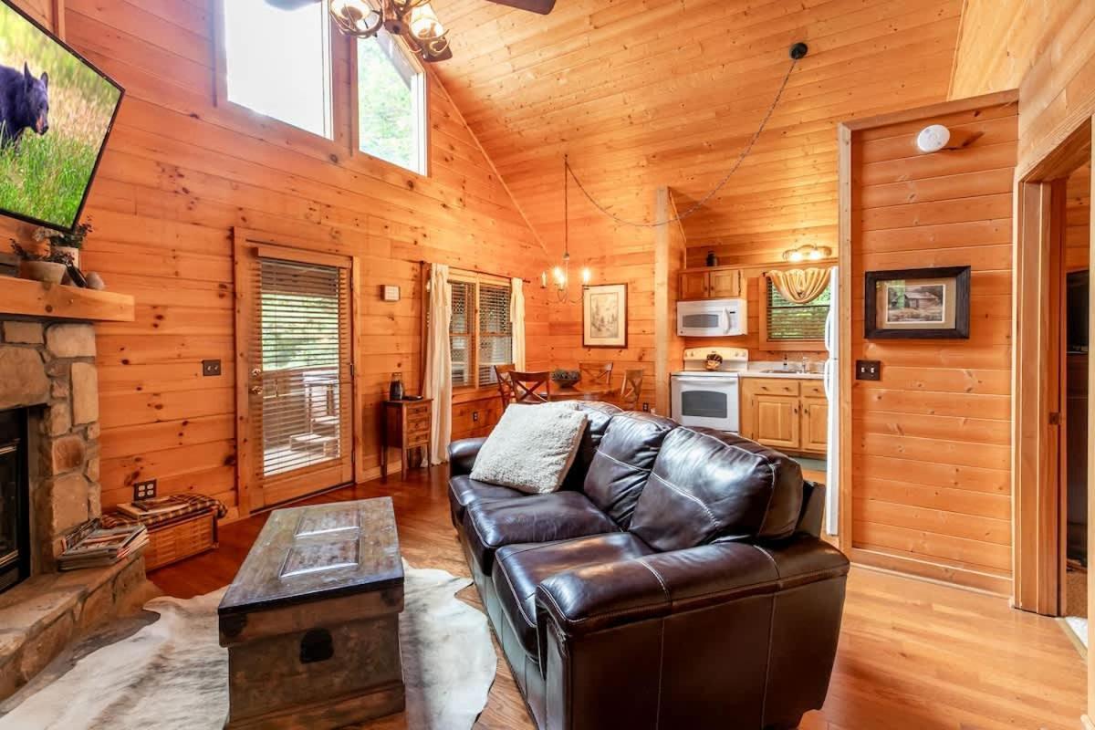 Nice View Fireplace, Hot Tub, Porch Bed, Private Sevierville Exterior foto