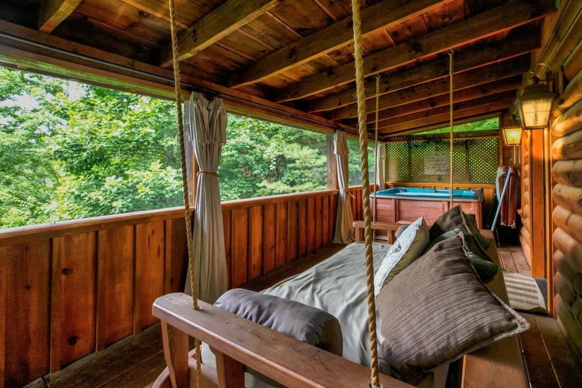 Nice View Fireplace, Hot Tub, Porch Bed, Private Sevierville Exterior foto